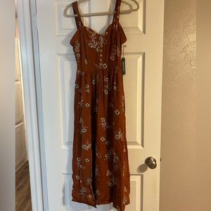 Shyanne long dress - NEW WITH TAGS
